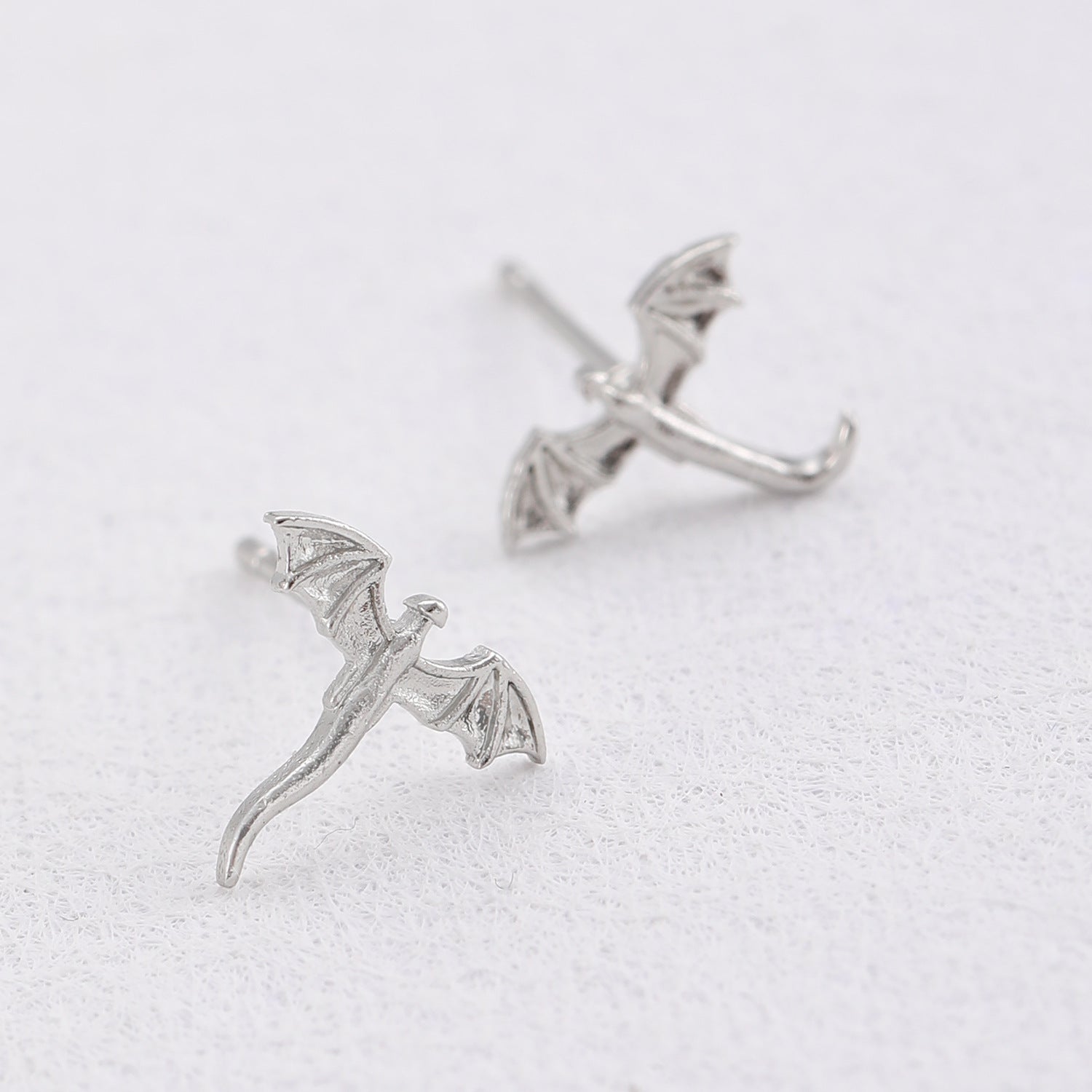 Wholesale Mini flying dragon earrings
